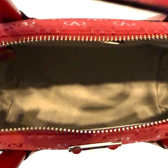 Valentino Red Mimi Monogram Leather Shoulder Bag - Picture 11 of 13